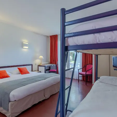 Mileade Le Domaine De La Blairie - Saumur Hotel 3*