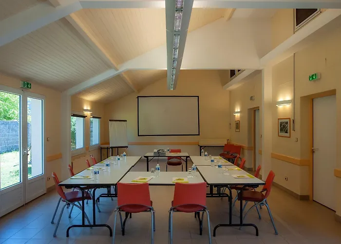 Hotel Mileade Le Domaine De La Blairie - Saumur 3*